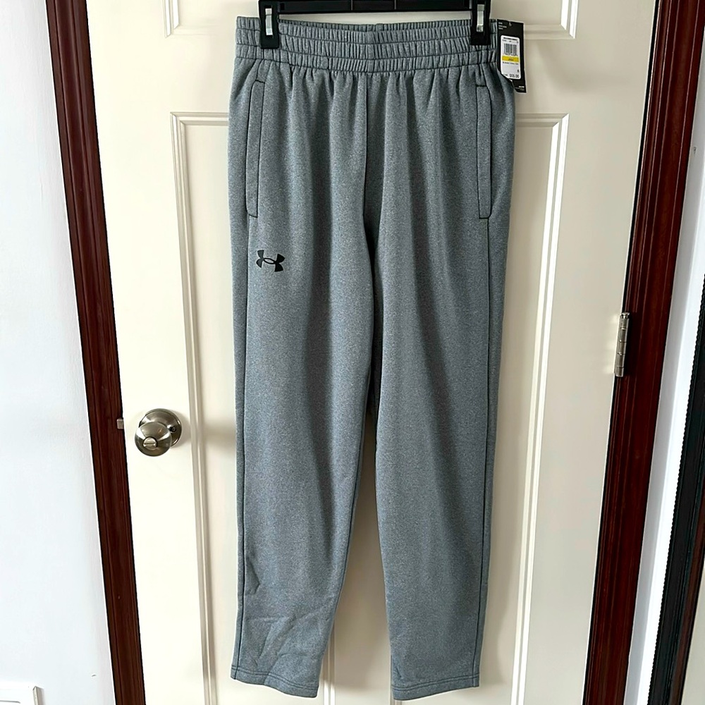 NWT Under Armour Gray Sweatpants Size Medium Loose Fit